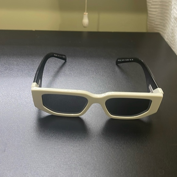 Men’s sunglasses PR 09ZS54-X bought for 361$ Orignal hardly used - Picture 1 of 4
